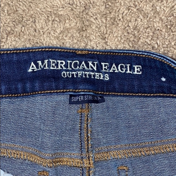 American Eagle Distressed Jean shorts - Picture 3 of 5
